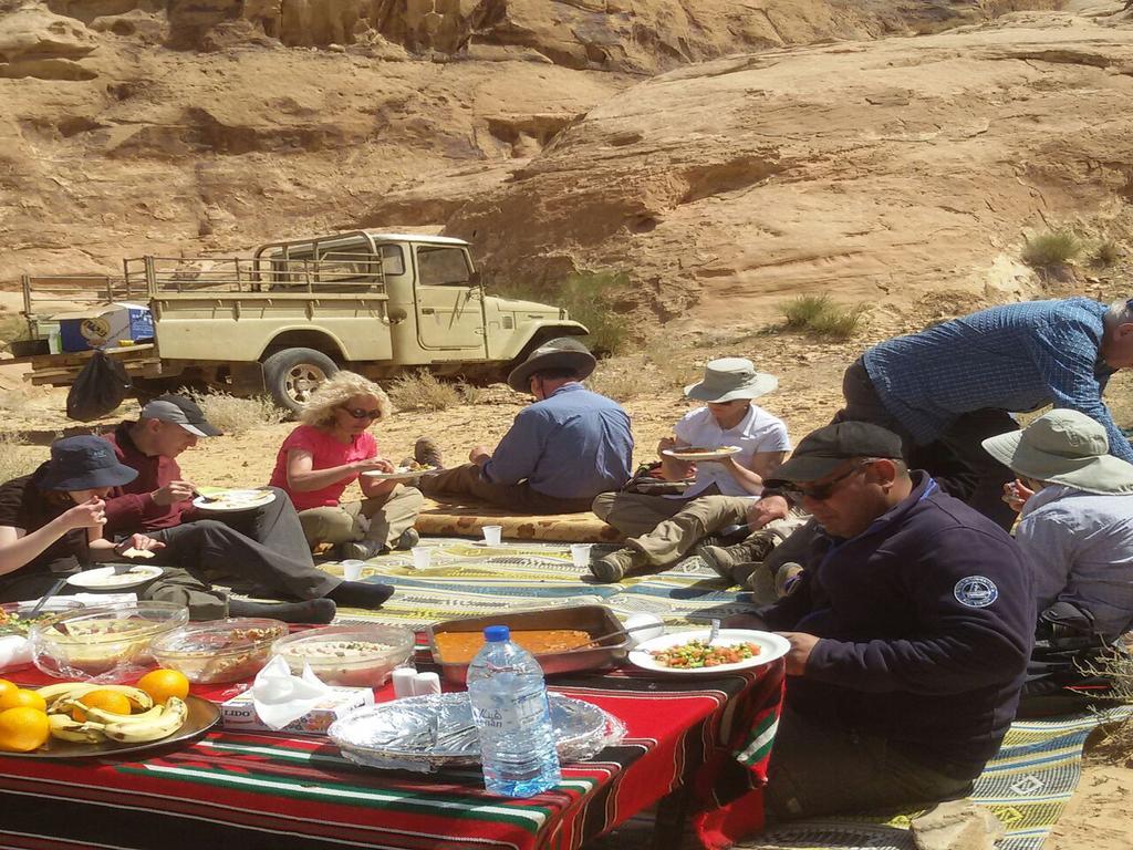 Wadi Rum Quiet Village Camp Kültér fotó