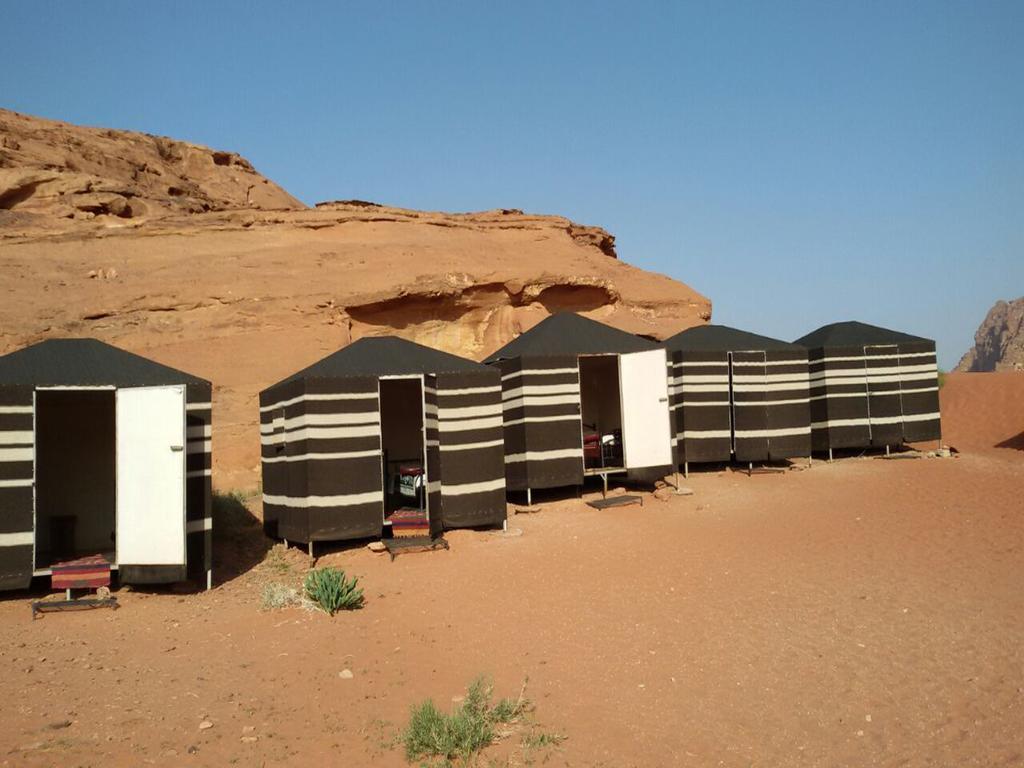 Wadi Rum Quiet Village Camp Kültér fotó